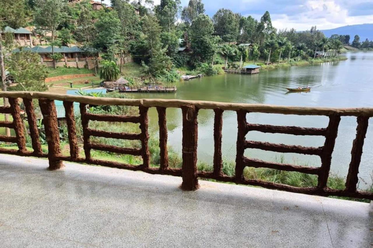 Bunyonyi Overland Resort Kabale Exteriör bild