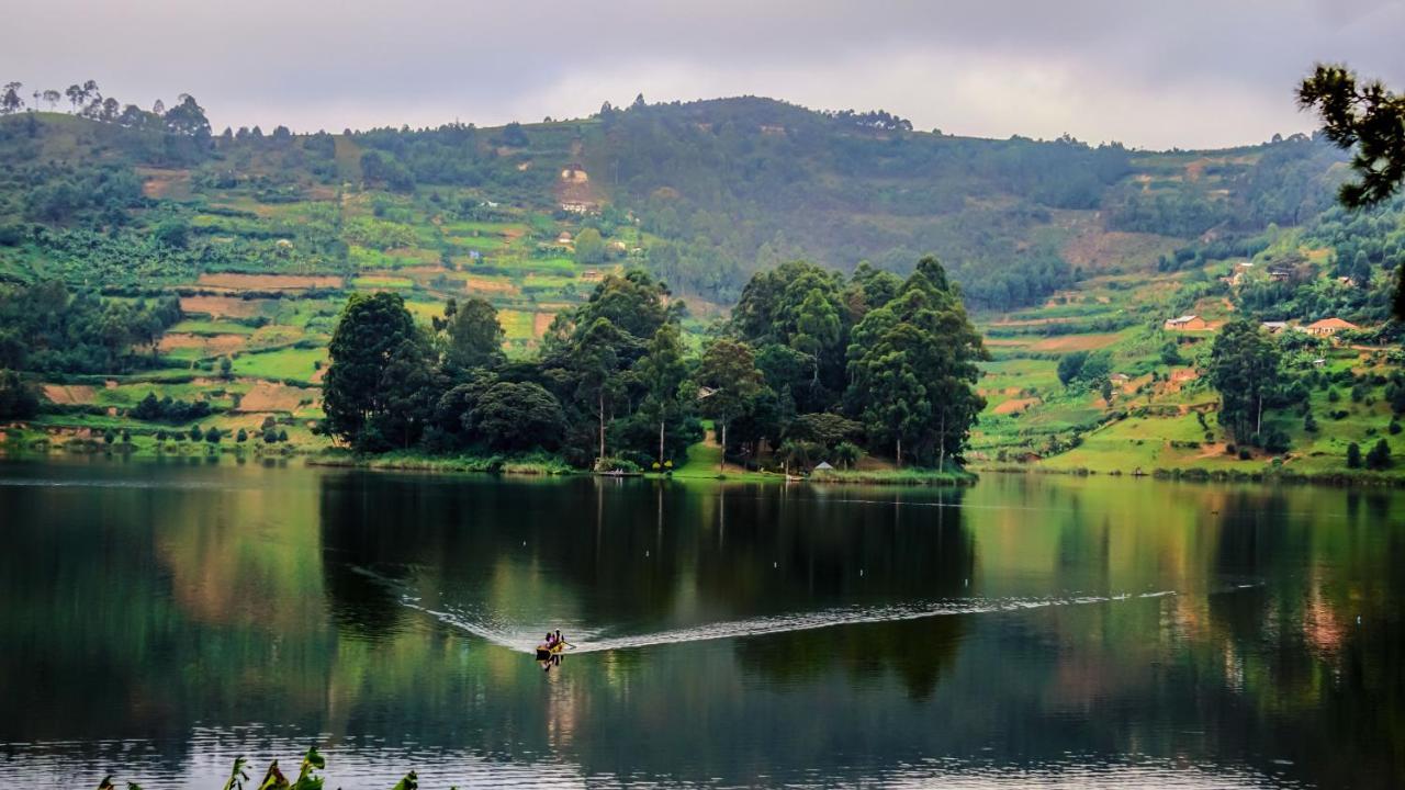 Bunyonyi Overland Resort Kabale Exteriör bild