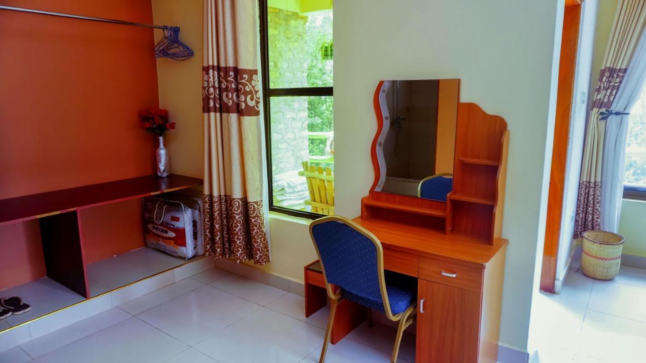 Bunyonyi Overland Resort Kabale Exteriör bild
