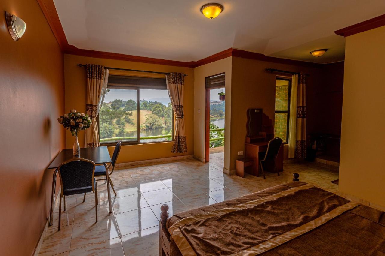 Bunyonyi Overland Resort Kabale Exteriör bild