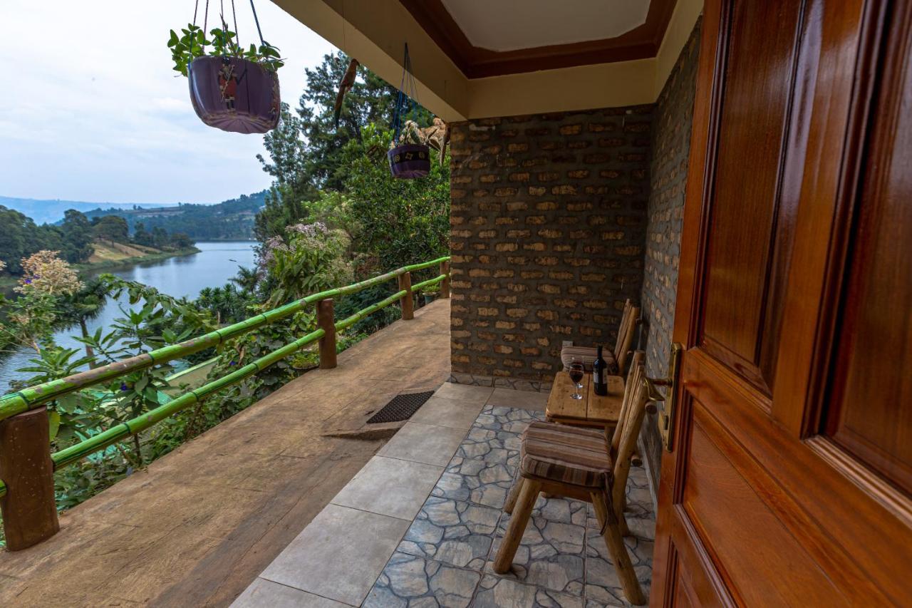 Bunyonyi Overland Resort Kabale Exteriör bild