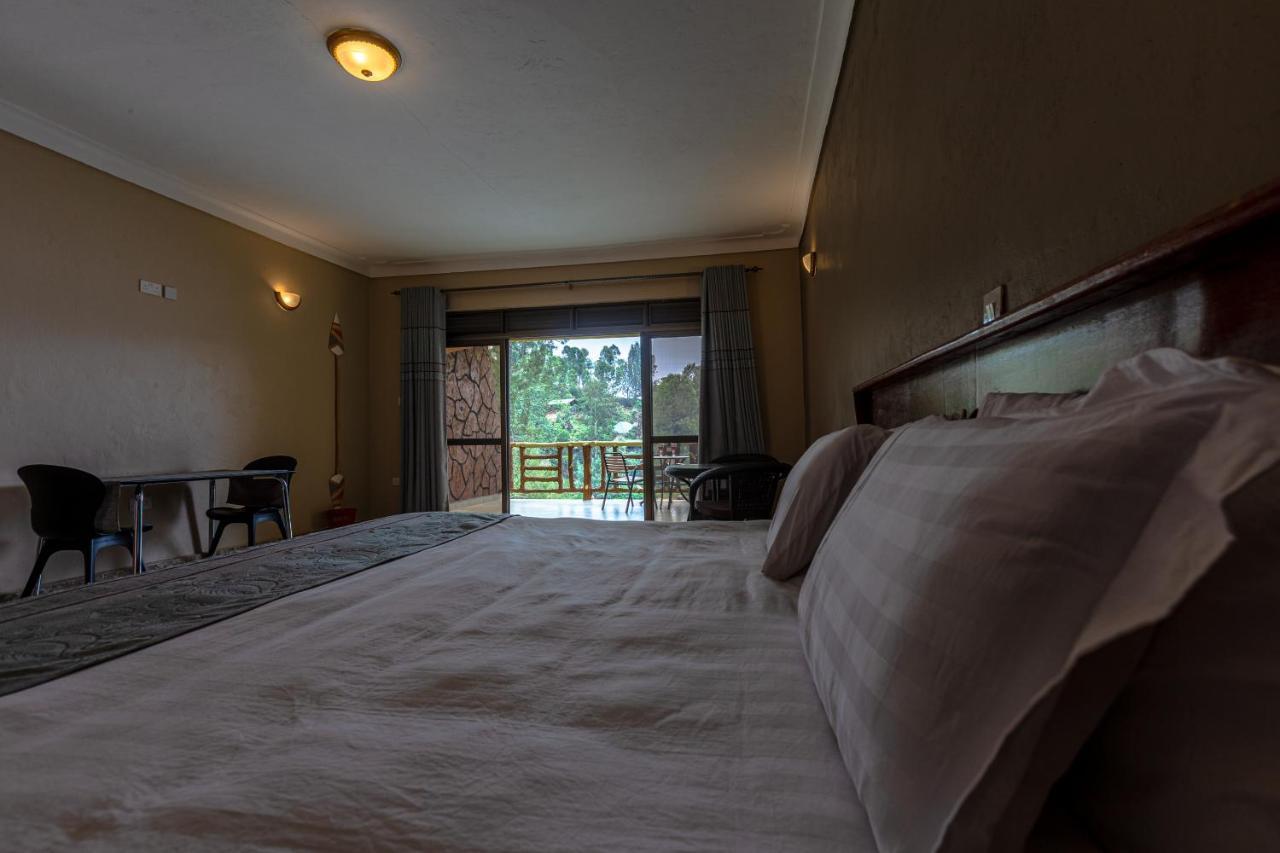 Bunyonyi Overland Resort Kabale Exteriör bild
