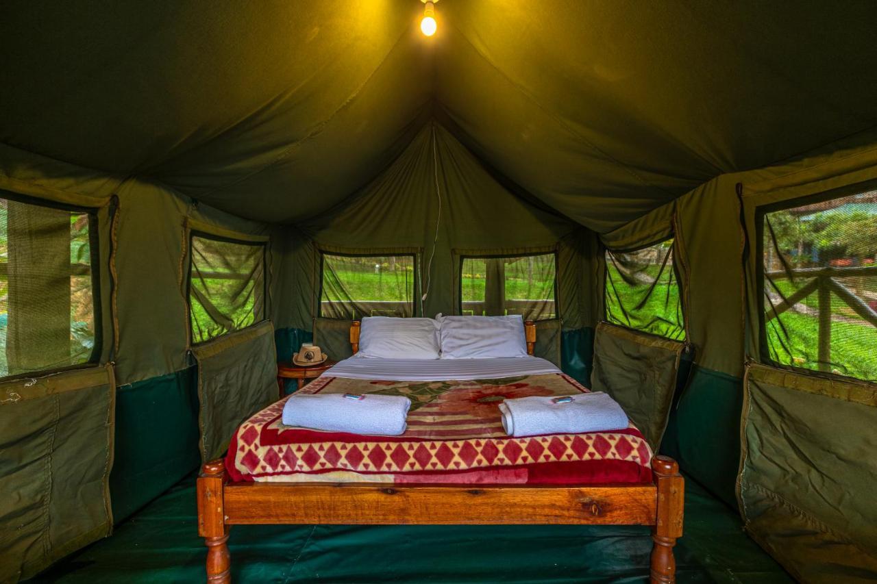 Bunyonyi Overland Resort Kabale Exteriör bild